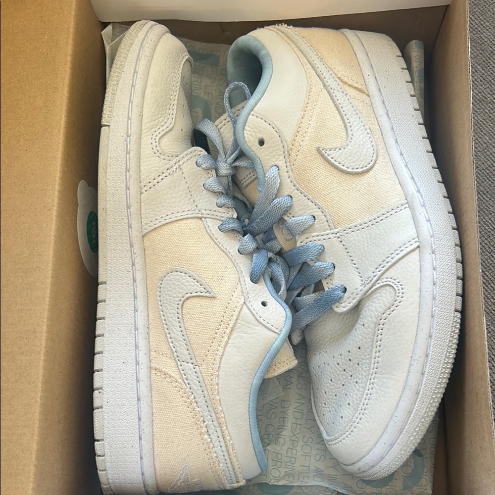 WMNS JORDAN 1 LOW 'SAIL CANVAS'
